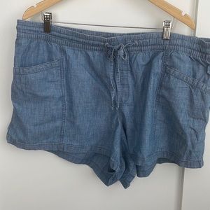 Blue chambray Gap shorts. Sz XXL